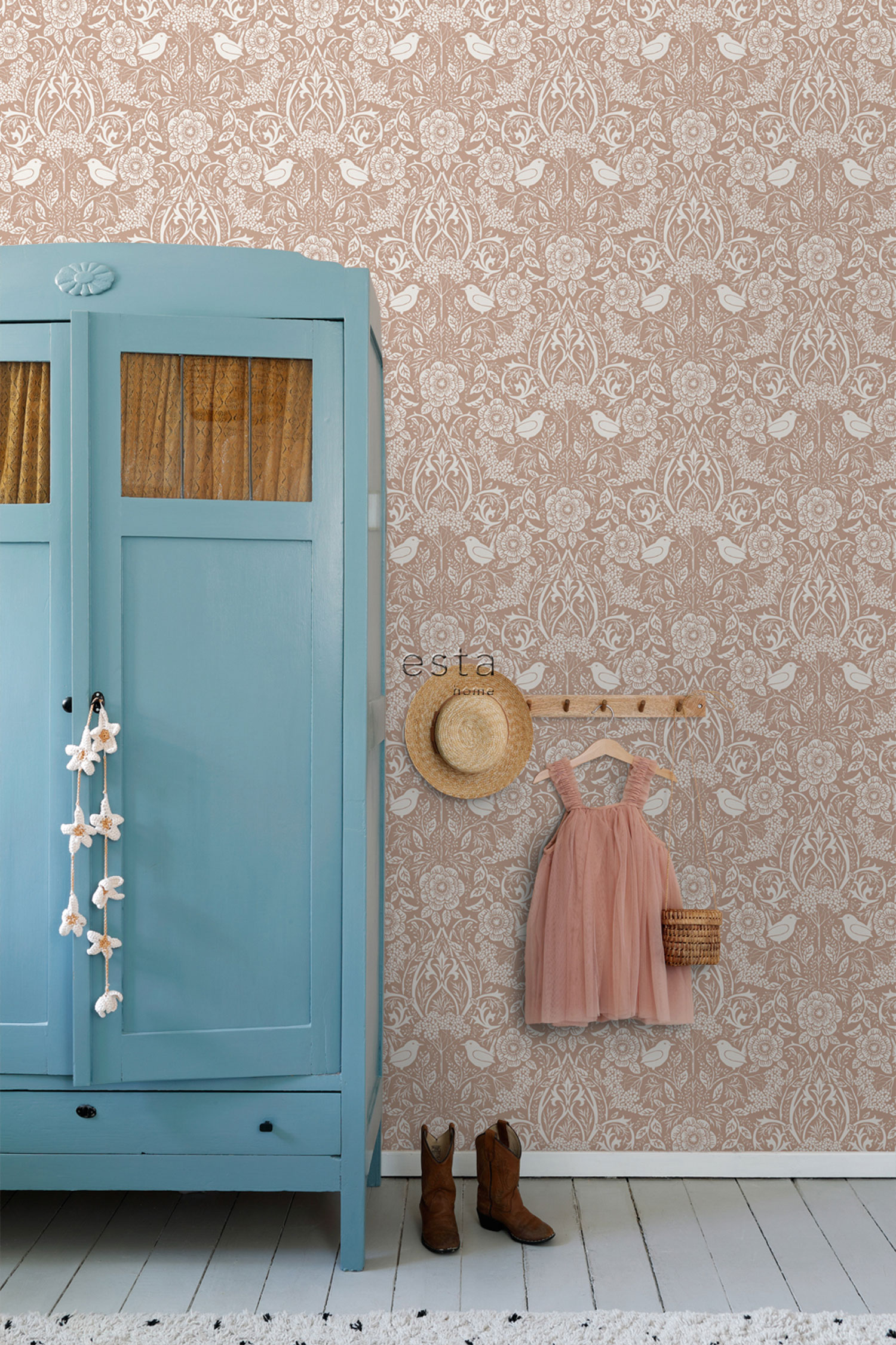 Braune Vliestapete mit Pflanzen und Vögeln, 139324, Vintage Flowers, Esta Home