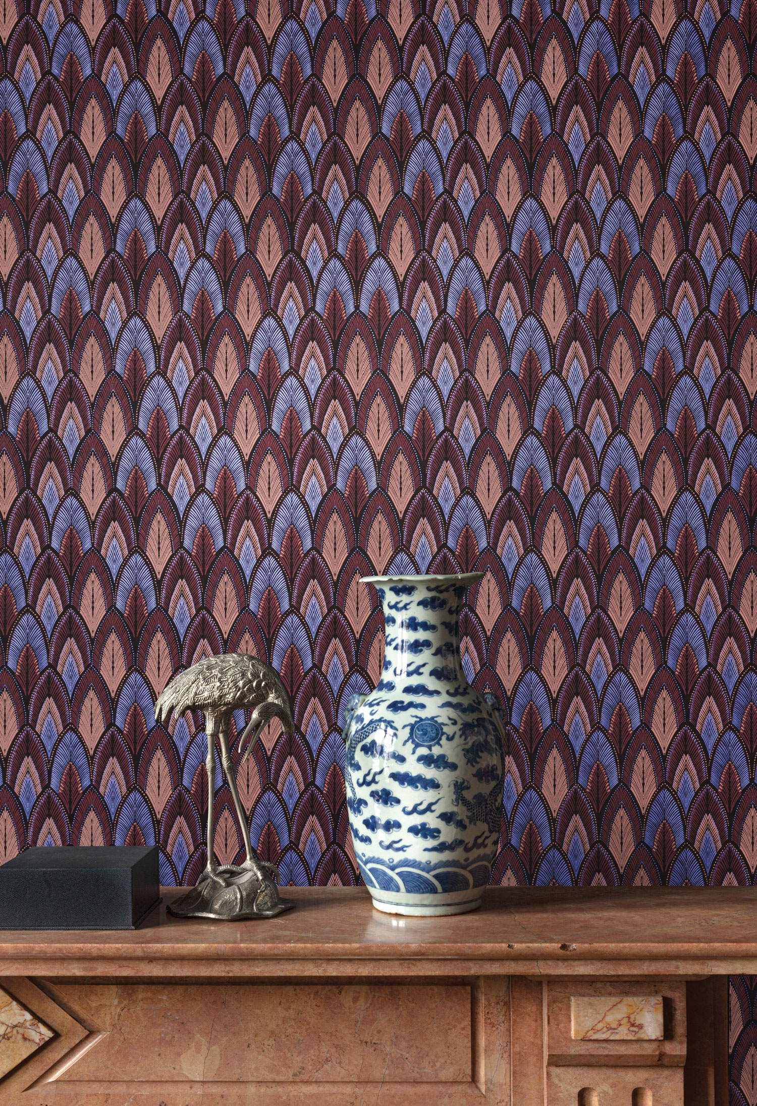 Weinblaue Vliestapete mit Blättern, SUM403, Summer, Khroma by Masureel