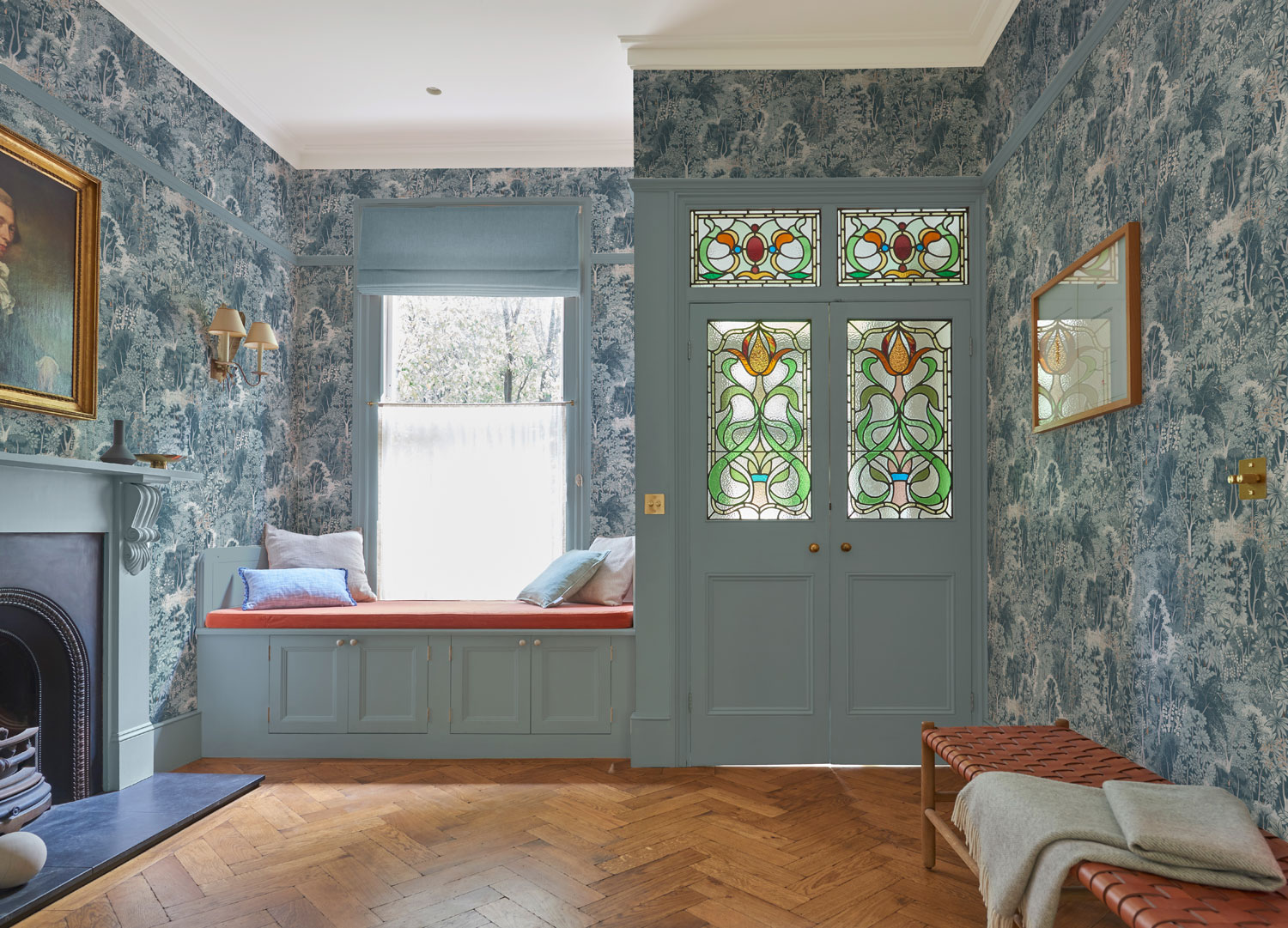 Blaugraue Vliestapete, Natur, Bäume, Blätter, 121468, New Eden, Graham&Brown Premium