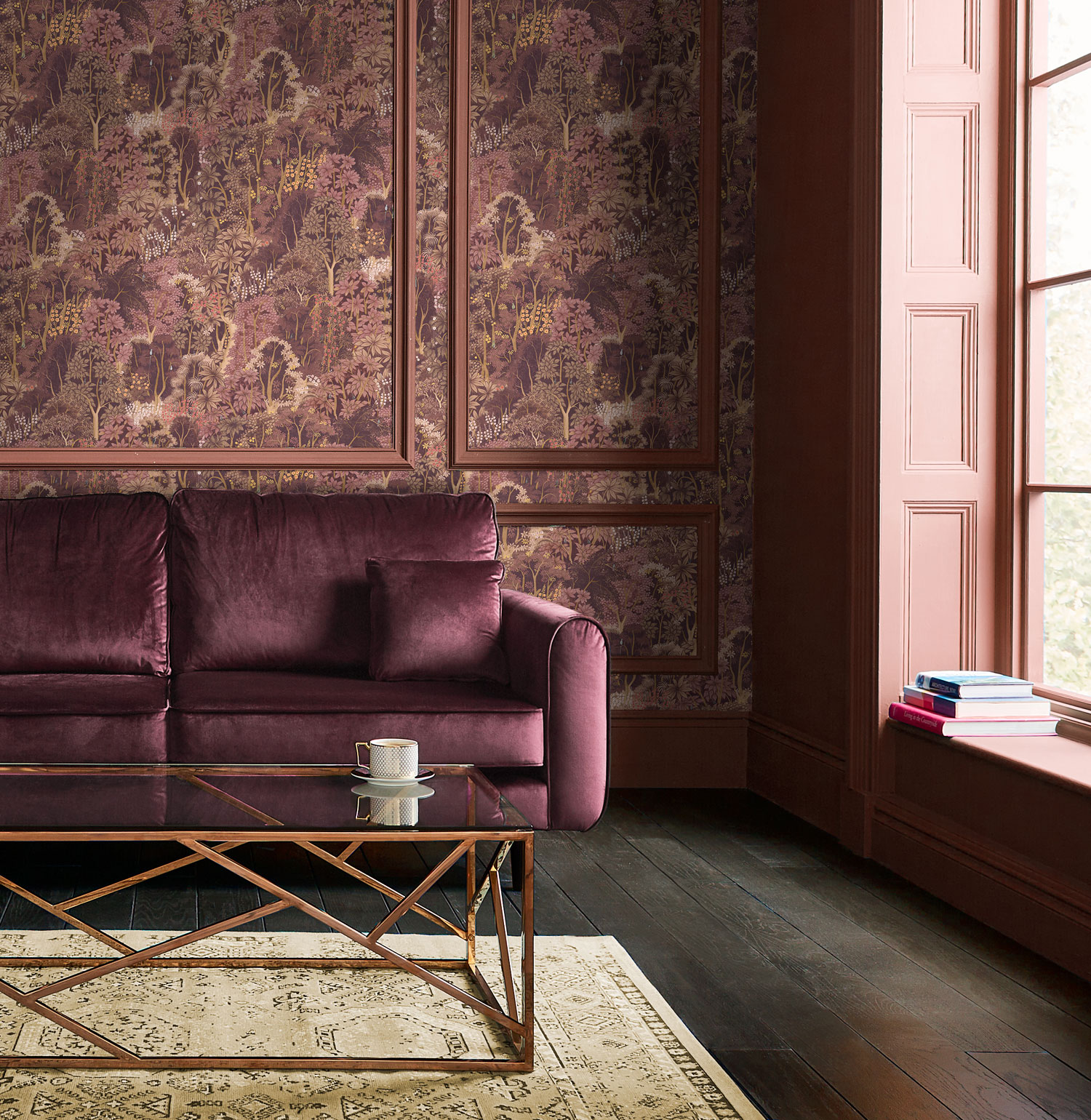 Weinrote Vliestapete, Natur, Bäume, Blätter, 121469, New Eden, Graham&Brown Premium