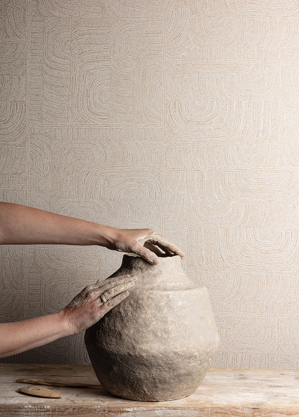 Geometrische Vliestapete, Ethnomuster, beige, TER504, Terra, Masureel