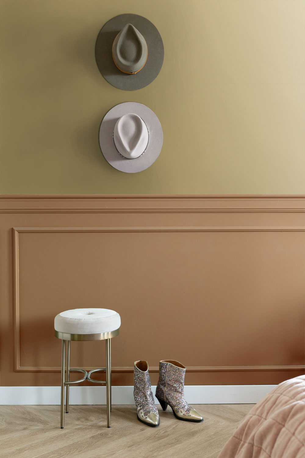 Metallic Gold Vliestapete für die Wand 139110, Forest Friends, Art Deco, Esta