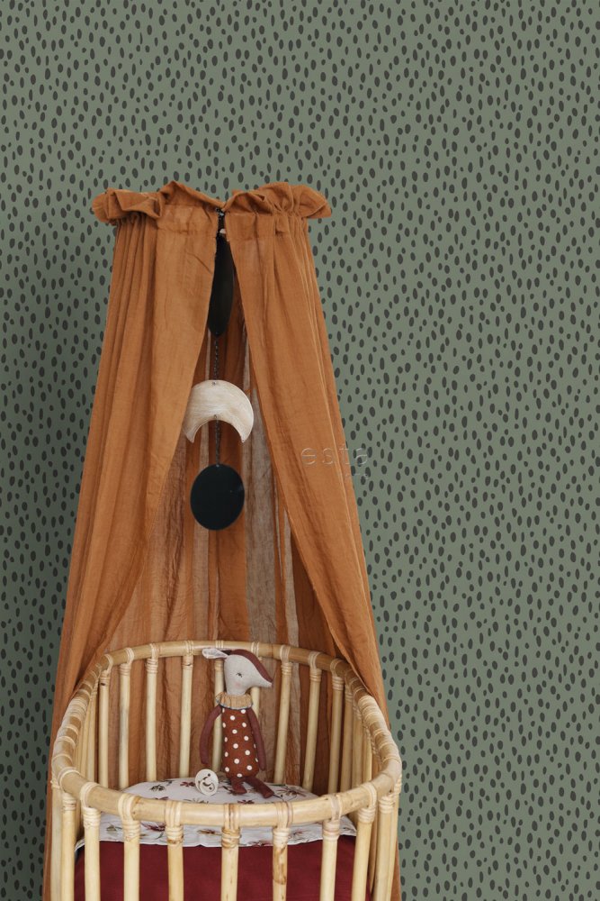 Grüne Vliestapete für die Wand mit schwarzen unregelmäßigen Ovalen 139258, Forest Friends, Esta